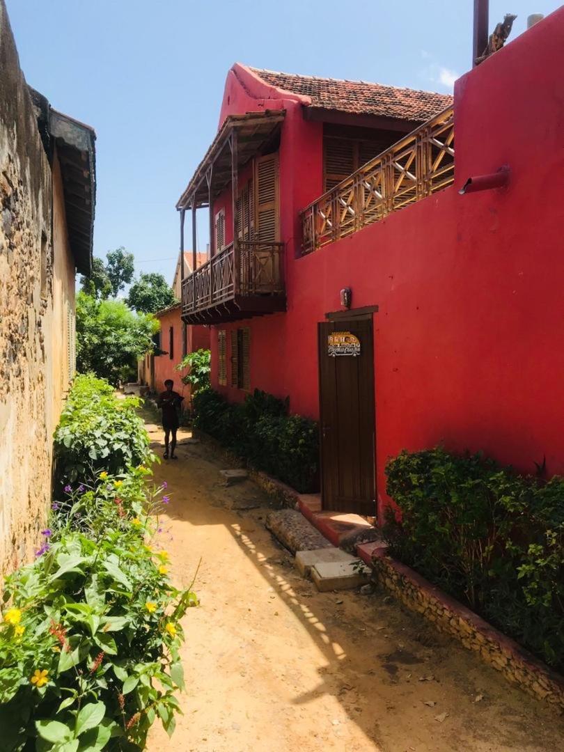 Maison Augustin Ly Gorée Kültér fotó
