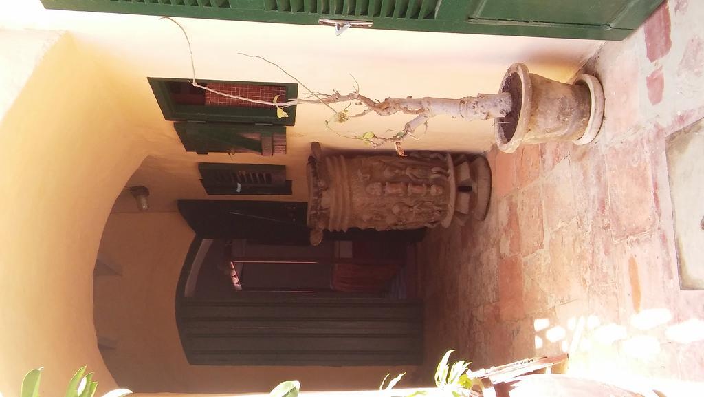 Maison Augustin Ly Gorée Kültér fotó