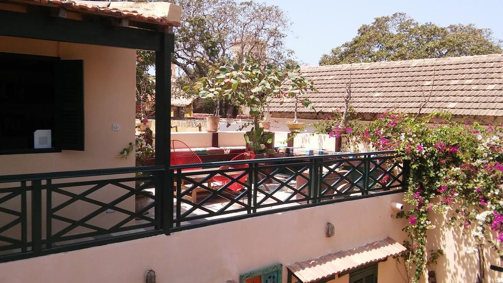 Maison Augustin Ly Gorée Kültér fotó