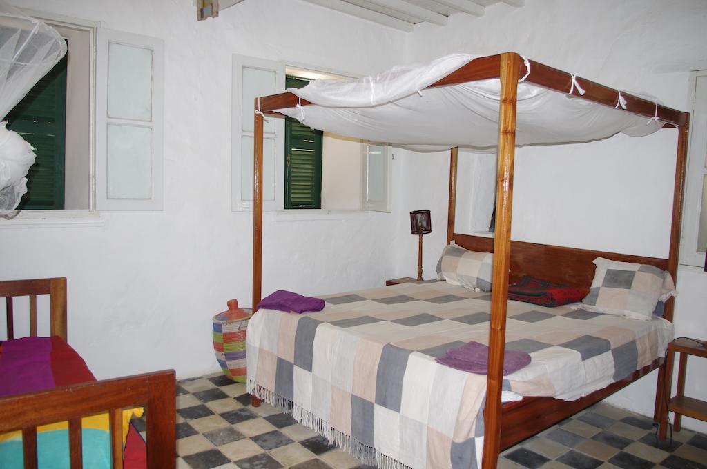 Maison Augustin Ly Gorée Szoba fotó