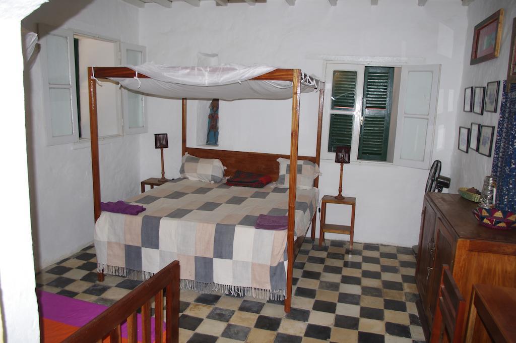 Maison Augustin Ly Gorée Szoba fotó